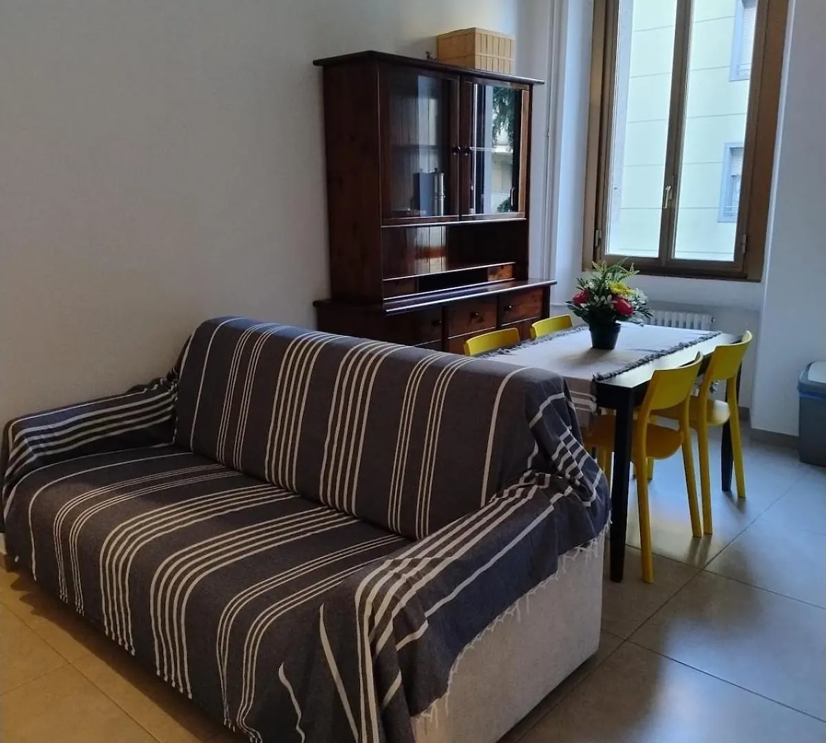 Renovated Apartment Near Metro And Station - Bnb Laurana Milan 0*,  Italy