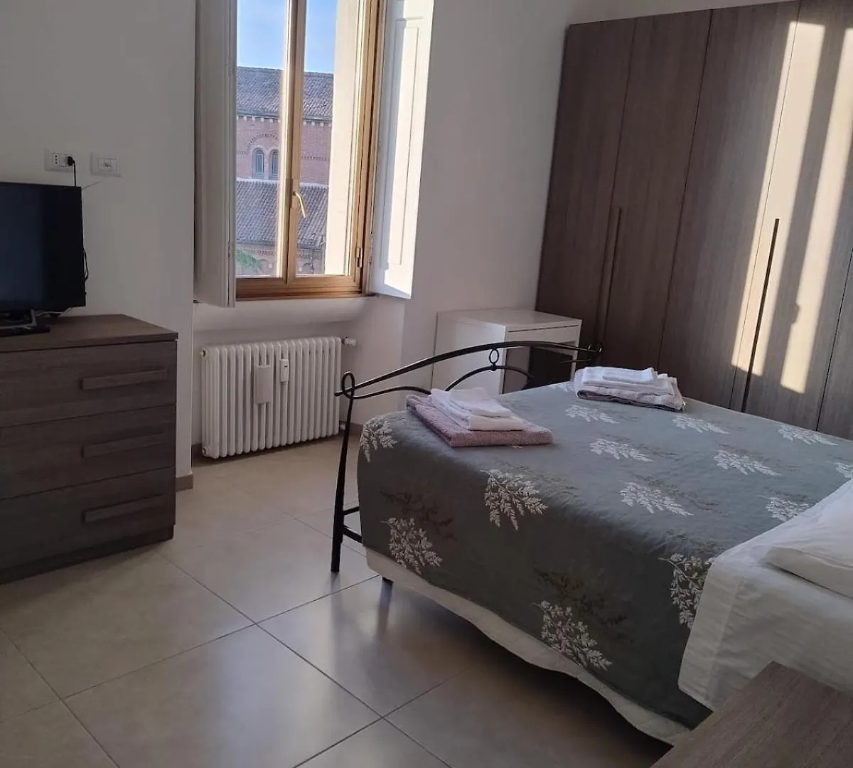 Renovated Apartment Near Metro And Station - Bnb Laurana Milán