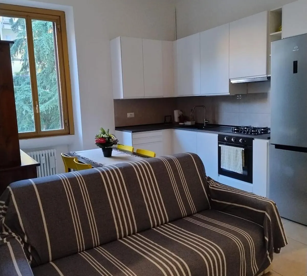 Renovated Apartment Near Metro And Station - Bnb Laurana Milán